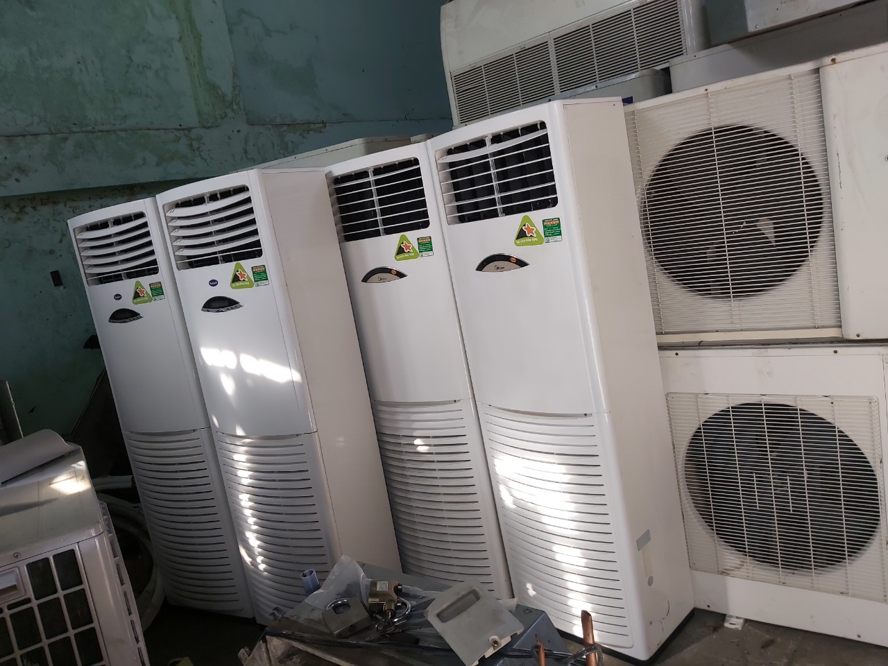 Bán máy lạnh tủ đứng cũ