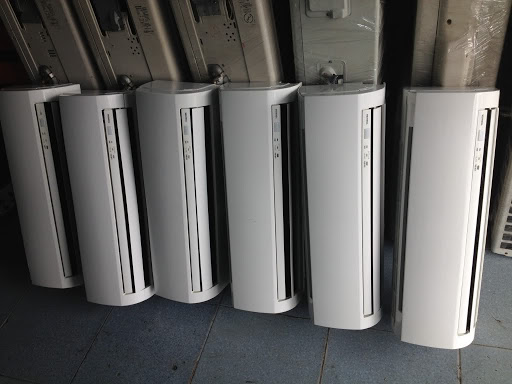 Cửa hàng bán máy lạnh nội địa ở Sài Gòn
