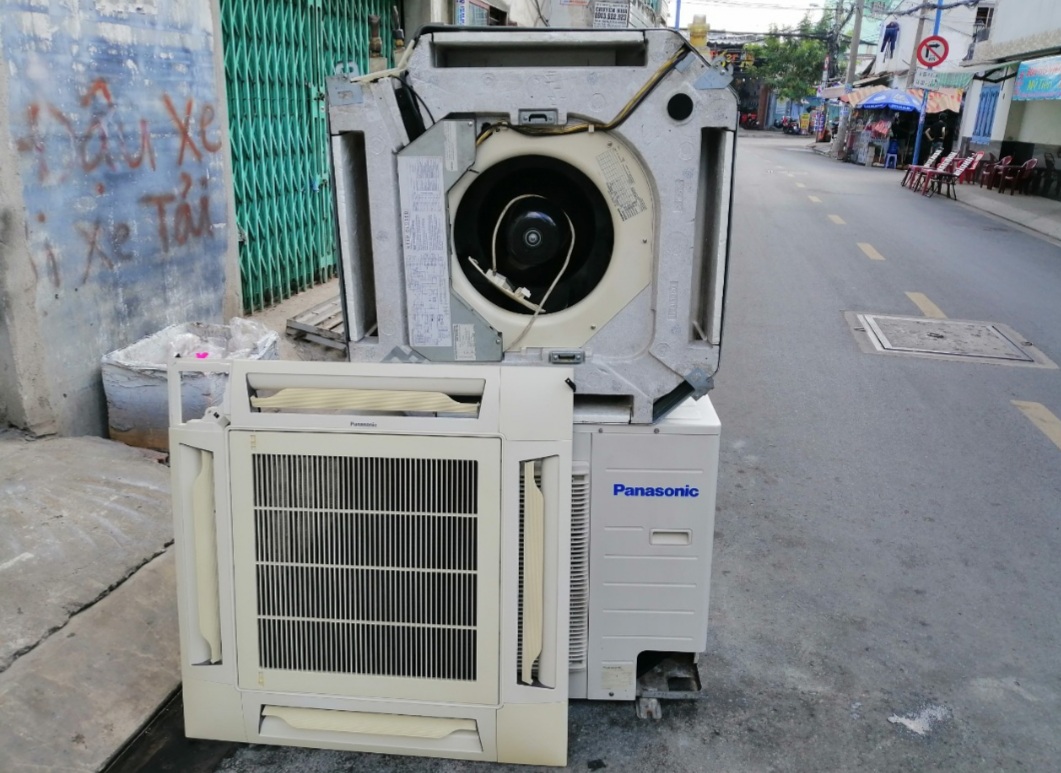 ban-may-lanh-panasonic-am-tran
