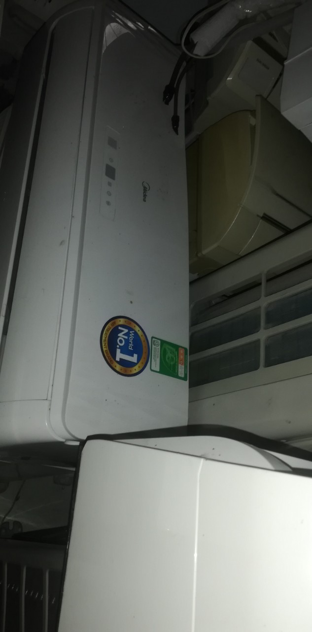 Máy lạnh cũ Midea 1HP hàng thường.jpg
