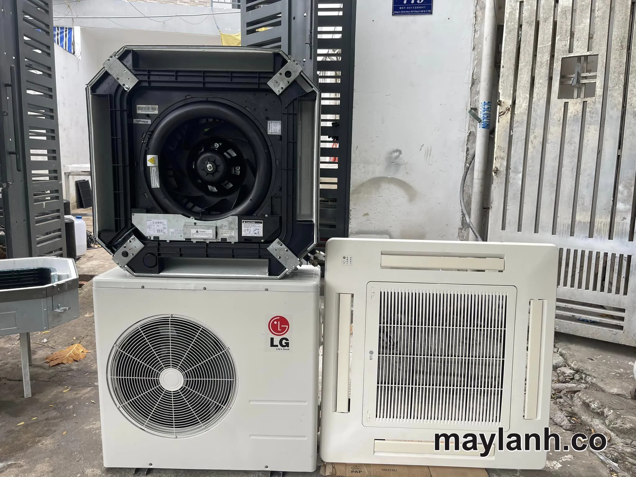 Máy lạnh cũ Yuiki 2.5Hp hàng thùng